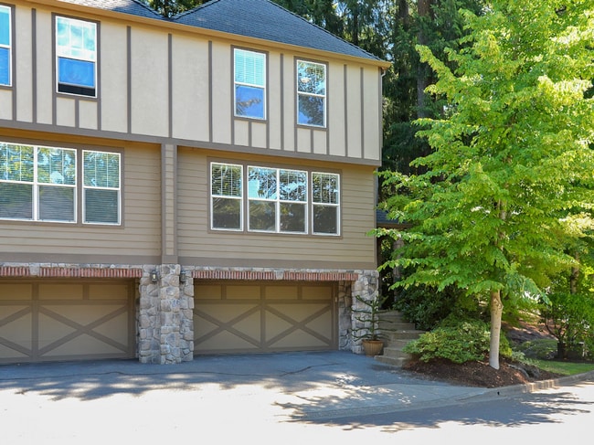 4771 Auburn Ln in Lake Oswego, OR - Building Photo - Building Photo