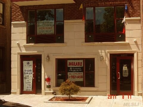 30-16 37th St