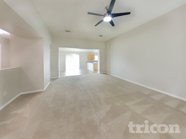 86916 Cartesian Pointe Dr in Yulee, FL - Building Photo - Building Photo