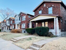 5042 Winona Ave, Unit 1F