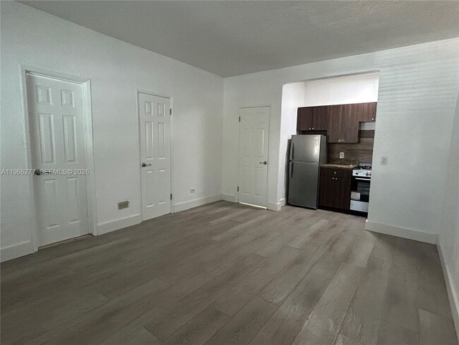 1007 Pennsylvania Ave in Miami Beach, FL - Foto de edificio - Building Photo