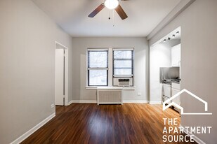 1140 N La Salle Dr in Chicago, IL - Building Photo