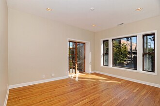 1806 N Sheffield Ave-Unit -2 in Chicago, IL - Building Photo - Building Photo