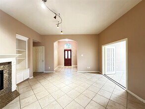 1115 Courtside Dr E in League City, TX - Building Photo - Building Photo
