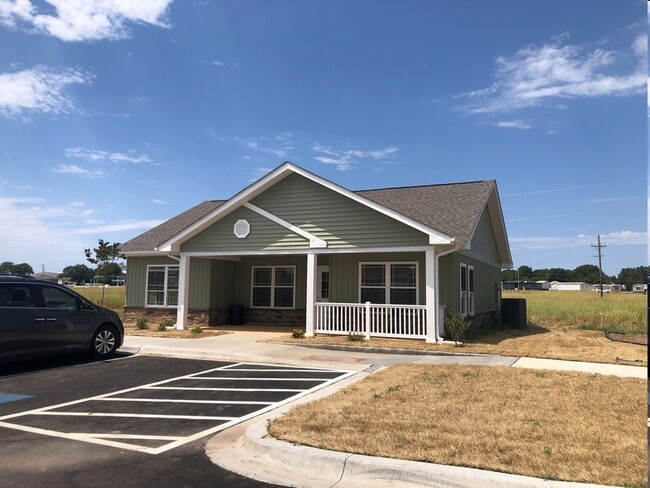 Kodiak Village in Neosho, MO - Building Photo - Other