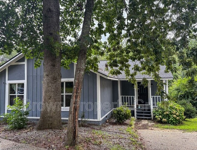 property at 518 Singletary Pl