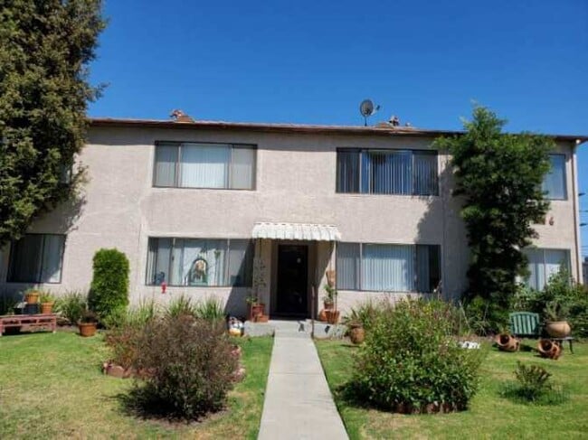 1546 S Shenandoah St, Unit 8