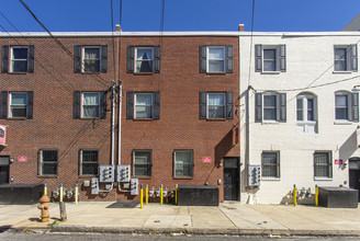 1613-1617 N Sydenham St in Philadelphia, PA - Foto de edificio - Building Photo