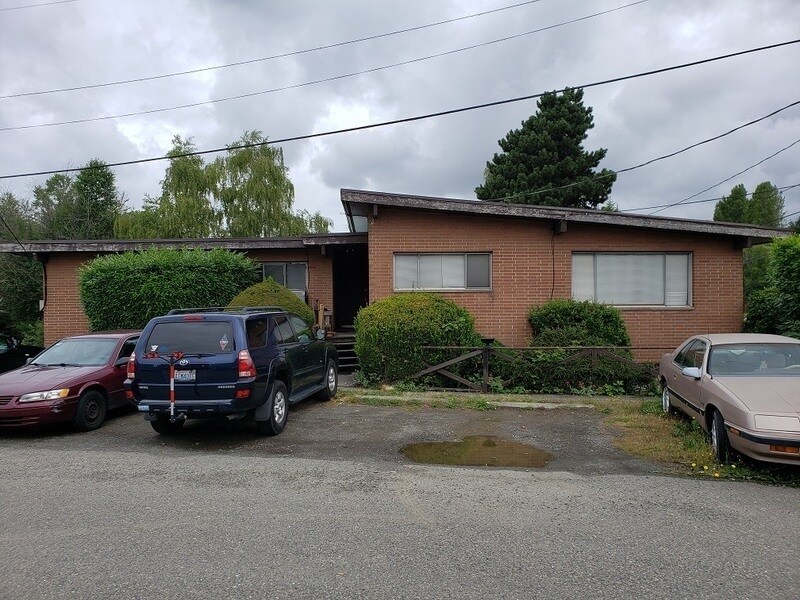 1499 S Columbian Way in Seattle, WA - Building Photo