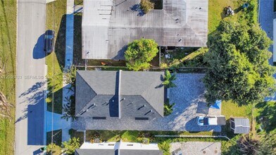 21226 SW 119th Ave in Miami, FL - Building Photo - Building Photo