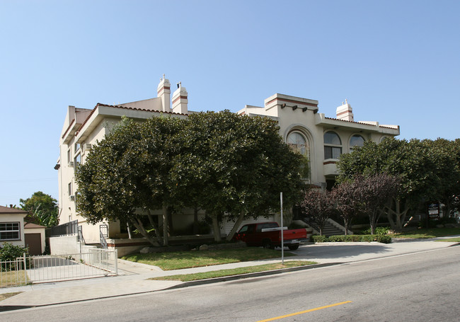 3939 Inglewood Blvd in Los Angeles, CA - Building Photo - Building Photo