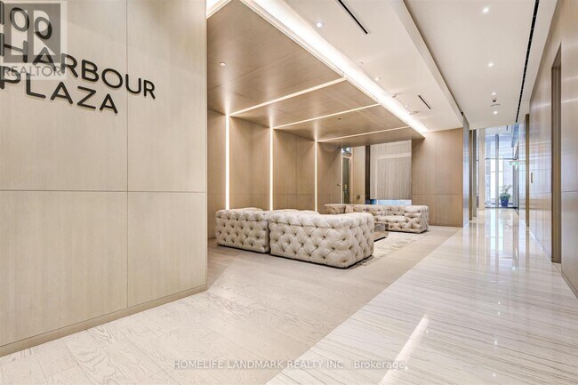 100 Harbour St in Toronto, ON - Building Photo - Building Photo