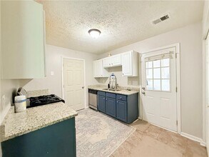 2787 Holly Berry Dr in Ellenwood, GA - Building Photo - Building Photo