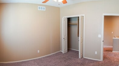 1562 S Goebel St in Wichita, KS - Building Photo - Building Photo