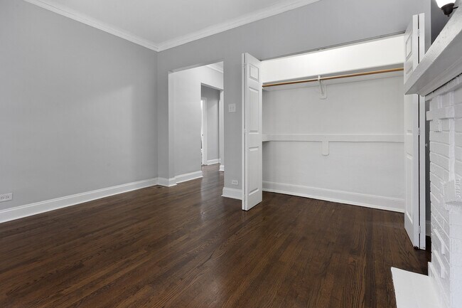 1114 W Glenlake Ave in Chicago, IL - Building Photo - Building Photo