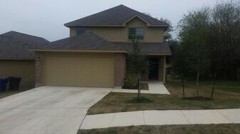 6126 Pow Wow Dr in San Antonio, TX - Building Photo