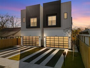 4321 Rogers St in Houston, TX - Building Photo - Building Photo
