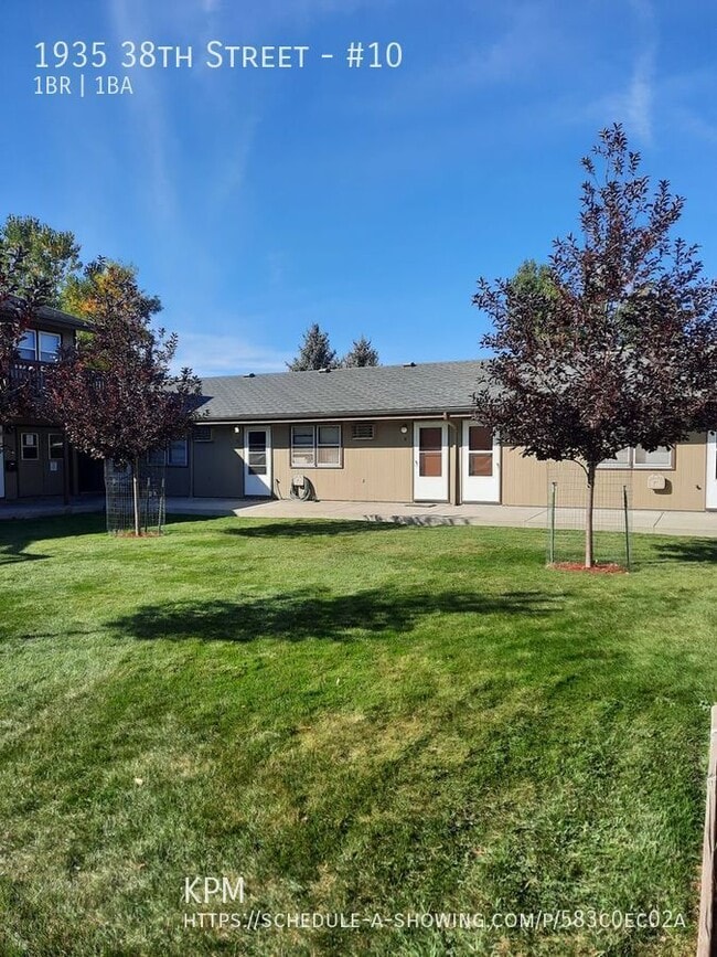 property at 1935 38th St