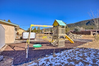 1005 N Baldwin St in Woodland Park, CO - Building Photo - Building Photo