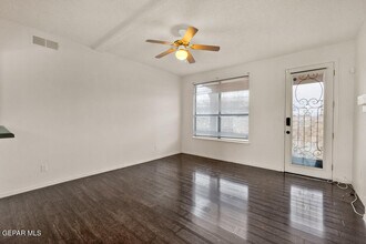 9953 Marine Cir in El Paso, TX - Building Photo - Building Photo