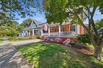 1048 Hanover Ave in Norfolk, VA - Building Photo - Building Photo