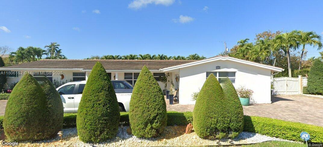 8620 SW 87th Ave in Miami, FL - Building Photo