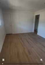 315 Hilderbrand Dr, Unit C3 in Atlanta, GA - Building Photo - Building Photo