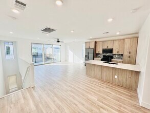 2821 E Tamarind Dr in Fresno, CA - Building Photo - Building Photo