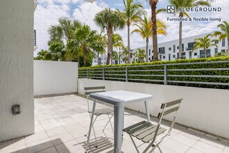 6445 NE 7th Ave in Miami, FL - Building Photo - Building Photo