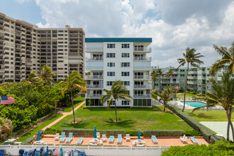 Ocean Sounds Condominiums in Pompano Beach, FL - Building Photo - Building Photo