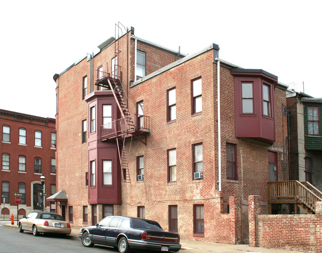 1801 Madison Ave in Baltimore, MD - Foto de edificio - Building Photo