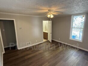 1462 St Michael Ave in East Point, GA - Building Photo - Building Photo