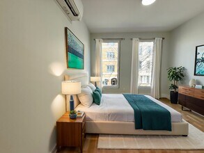27 Newel St-Unit -2 in Brooklyn, NY - Building Photo - Building Photo
