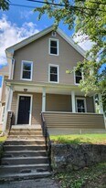 29 Bicknell St, Unit 2 in Marlborough, MA - Building Photo