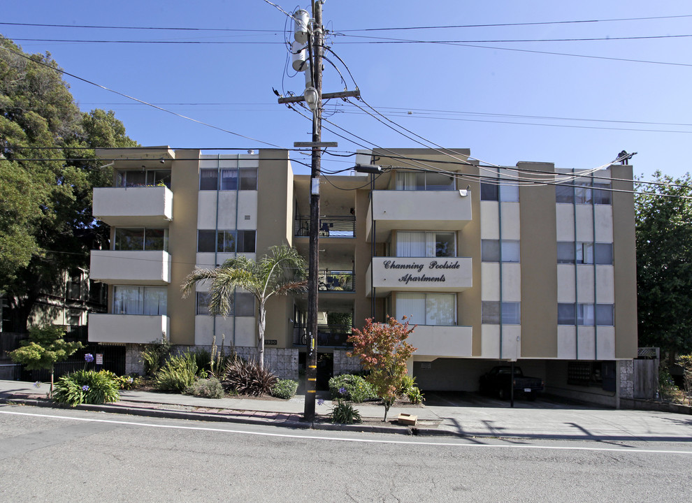 Channing Poolside Apartments in Berkeley, CA - Building Photo