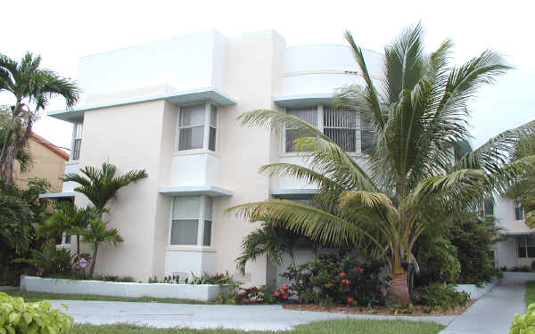 Sheridan Park Apartments in Miami Beach, FL - Building Photo