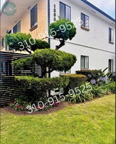 1506 S Barrington Ave in Los Angeles, CA - Building Photo