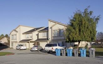 820 Memorial Dr in Hollister, CA - Building Photo