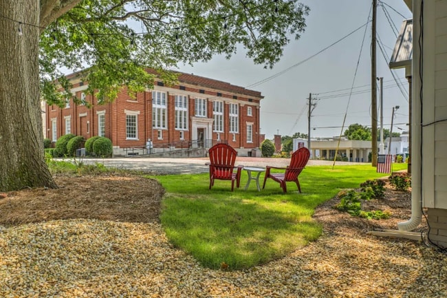 107 Robinson Ave in Carrollton, GA - Building Photo - Building Photo