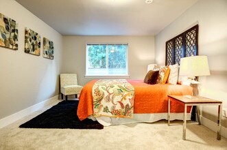 LC Park Place Apartments in Seattle, WA - Building Photo - Interior Photo