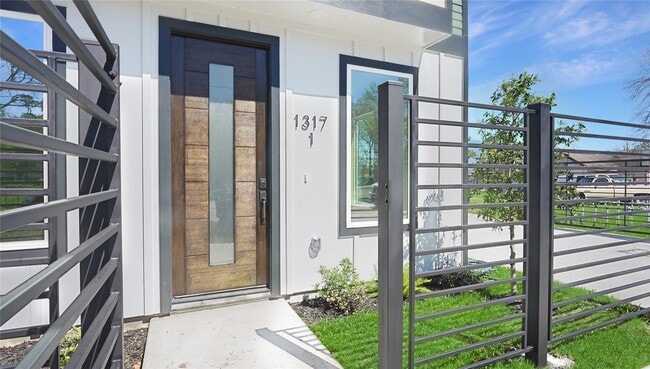 1317 Knight St in Houston, TX - Building Photo - Building Photo