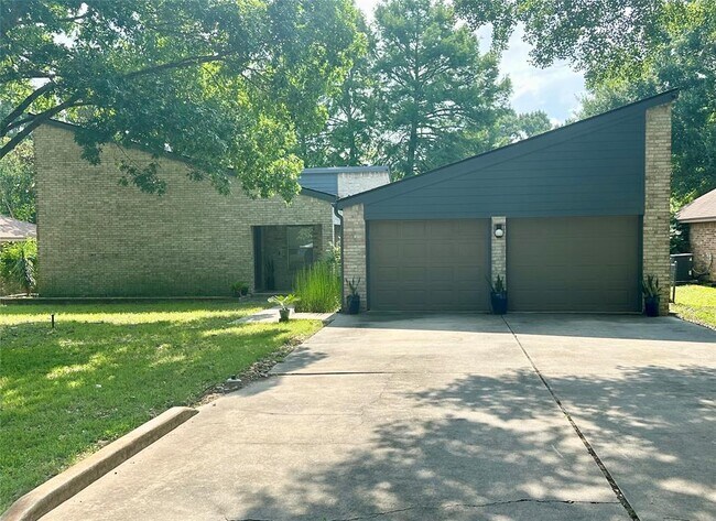 28831 S Diamondhead in Montgomery, TX - Building Photo - Building Photo