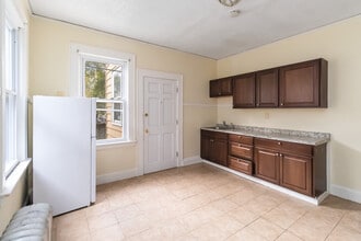 24 Wheeler St in Montclair, NJ - Foto de edificio - Building Photo