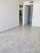 6725 Harding Ave-Unit -405 in Miami Beach, FL - Building Photo - Building Photo