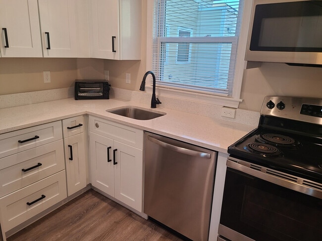 22f Atlantic Ave, Unit SI ID1364250P in Marblehead, MA - Foto de edificio - Building Photo