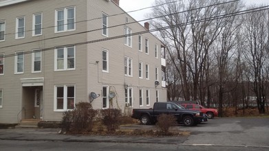 203 S Leonard St in Waterbury, CT - Building Photo - Building Photo