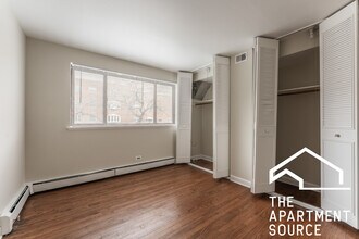 5917 N Kenmore Ave in Chicago, IL - Building Photo - Building Photo
