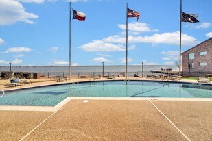 801 River Rd in Montgomery, TX - Building Photo