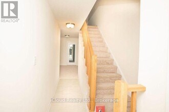 84 Fieldridge Cres in Brampton, ON - Building Photo - Building Photo