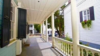 27 Smith St in Charleston, SC - Building Photo - Building Photo